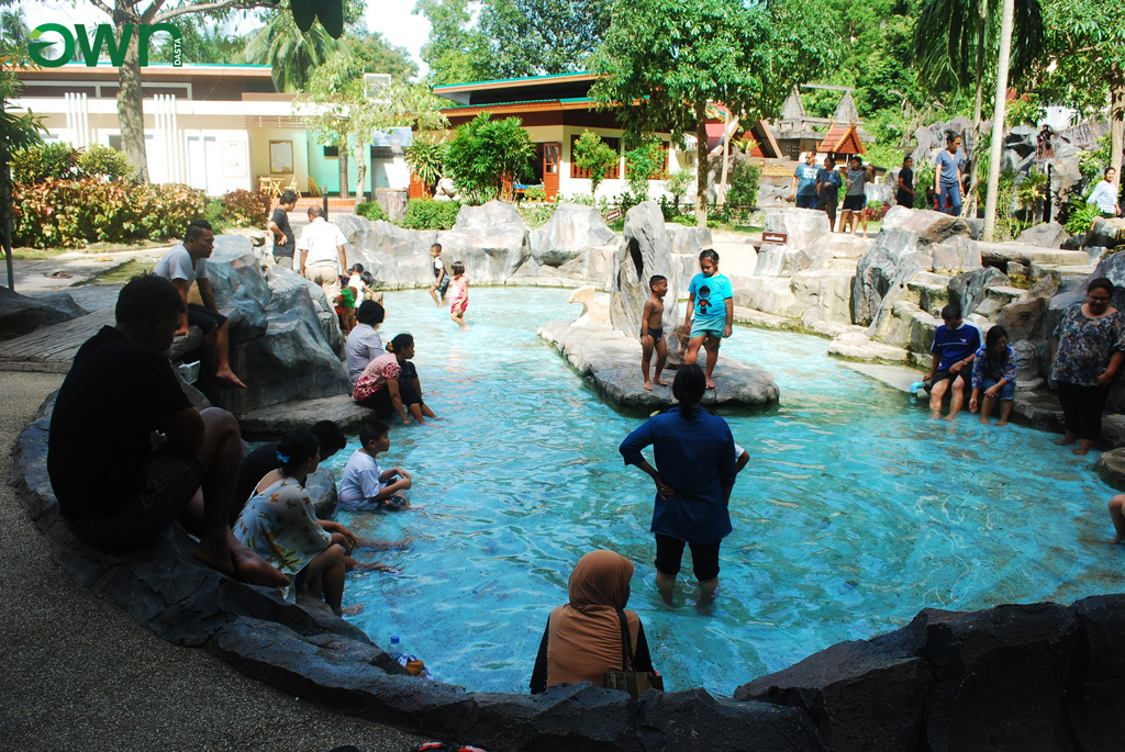 Khao Chaison Hot Spring 